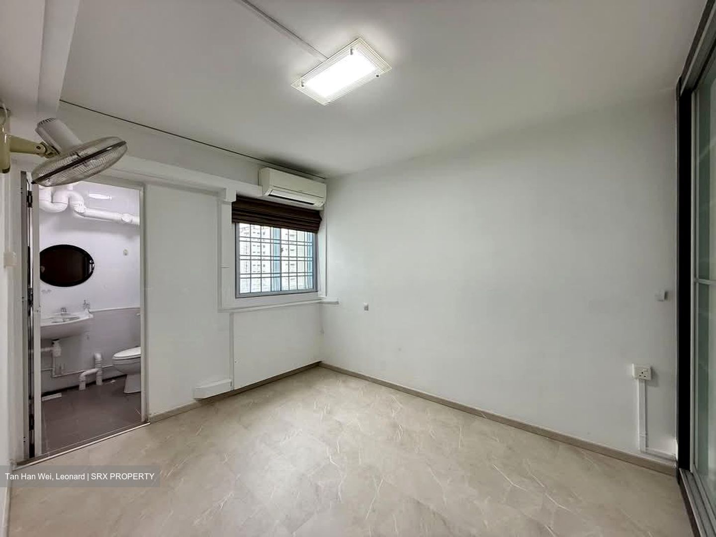 Blk 247 Jurong East Street 24 (Jurong East), HDB 3 Rooms #573165341
